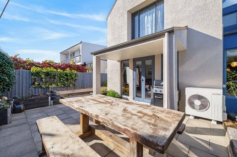 Photo of property in 79 Holly Road, St Albans, Christchurch, 8014