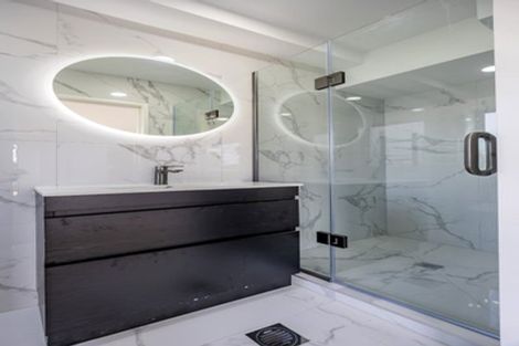 Photo of property in 1a Edward Avenue, Orewa, 0931