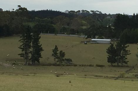 Photo of property in 10 Old Pine Valley Road, Dairy Flat, Silverdale, 0992