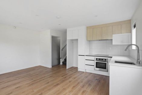 Photo of property in 49a Golf Road, New Lynn, Auckland, 0600