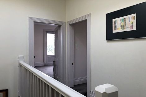 Photo of property in 1/10 Hobson Crescent, Thorndon, Wellington, 6011