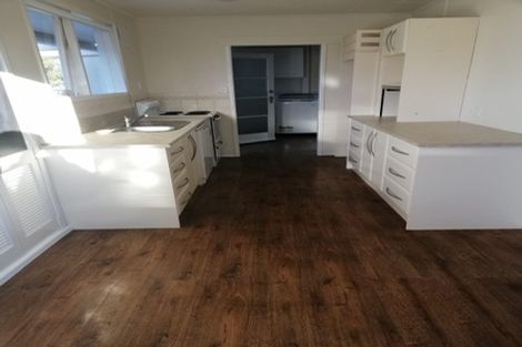 Photo of property in 21 Whitford Road, Howick, Auckland, 2014