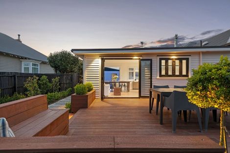 Photo of property in 136 Weston Road, St Albans, Christchurch, 8052