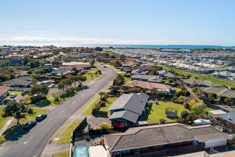 Photo of property in 22 Hibiscus Avenue, Mount Maunganui, 3116