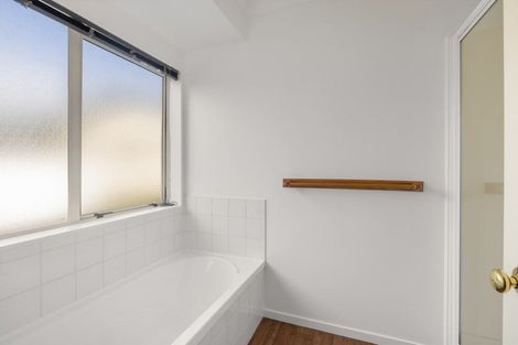 Photo of property in 32 Shepherd Road, Kerikeri, 0230