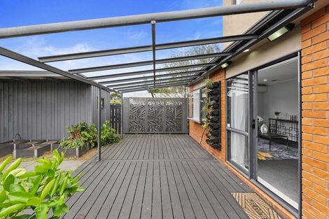 Photo of property in 628a Te Atatu Road, Te Atatu Peninsula, Auckland, 0610