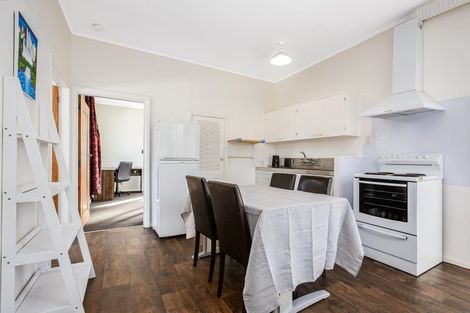 Photo of property in 2/199 Newlands Road, Newlands, Wellington, 6037