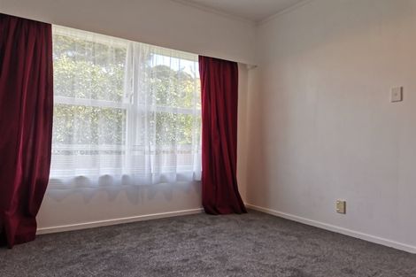 Photo of property in 2/51 Evelyn Place, Hillcrest, Auckland, 0627