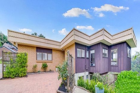 Photo of property in 18 Redmount Place, Red Hill, Papakura, 2110