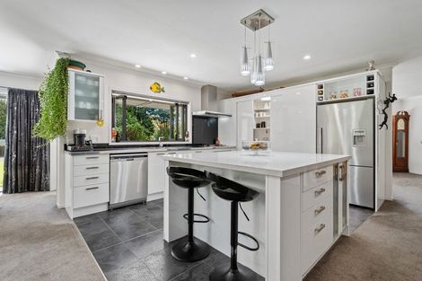 Photo of property in 7 The Glade, Carterton, 5713