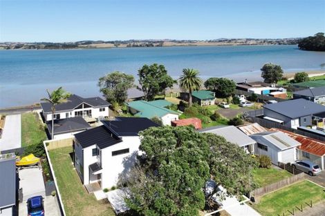 Photo of property in 7 Ronald Avenue, Glenbrook, Waiuku, 2681