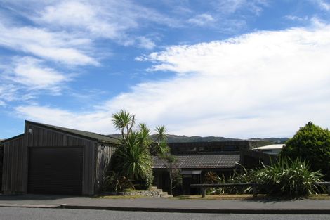 Photo of property in 6 Witham Street, Island Bay, Wellington, 6023