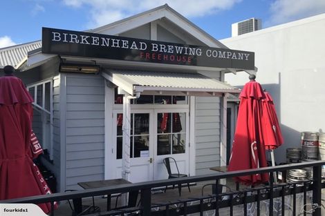 Photo of property in 2f/20 Ian Marwick Place, Birkenhead, Auckland, 0626