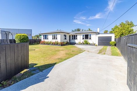 Photo of property in 1 Halls Road, Pahiatua, 4910