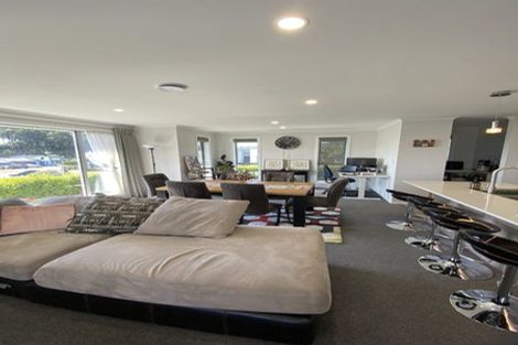 Photo of property in 6 Ken Douglas Drive, Aotea, Porirua, 5024