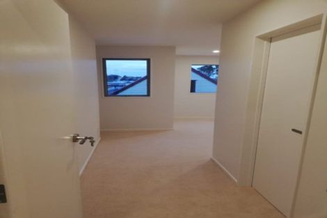 Photo of property in 4035c Great North Road, Glen Eden, Auckland, 0602