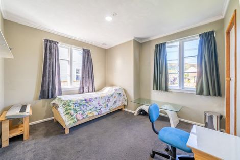 Photo of property in 13 Hughes Crescent, Taita, Lower Hutt, 5011