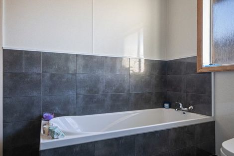 Photo of property in 17 Hadfield Street, Otaki, 5512