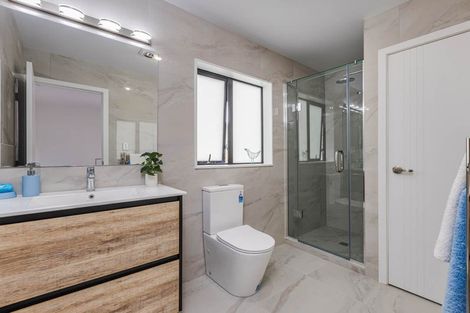 Photo of property in 7b Gladfield Lane, Te Atatu Peninsula, Auckland, 0610