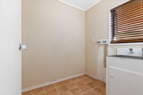 Photo of property in 40 West Harbour Drive, West Harbour, Auckland, 0618