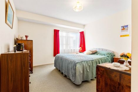 Photo of property in 79a Godley Road, Green Bay, Auckland, 0604