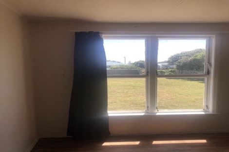Photo of property in 2 Sutton Place, Hawera, 4610