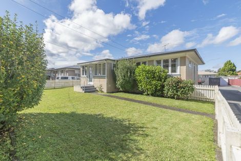 Photo of property in 1/7 Settlement Road, Papakura, 2110