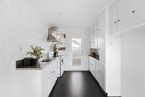 Photo of property in 4/41 Kawaka Street, Mount Maunganui, 3116