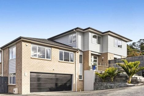 Photo of property in 30a Schnapper Rock Road, Schnapper Rock, Auckland, 0632
