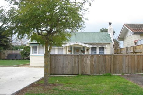 Photo of property in 8 Gow Avenue, Haumoana, 4102