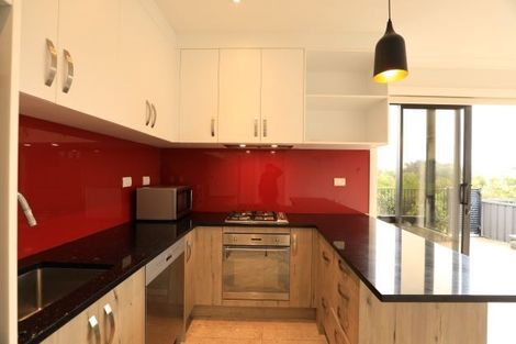 Photo of property in 56 Sunningdale Street, Wattle Downs, Auckland, 2103