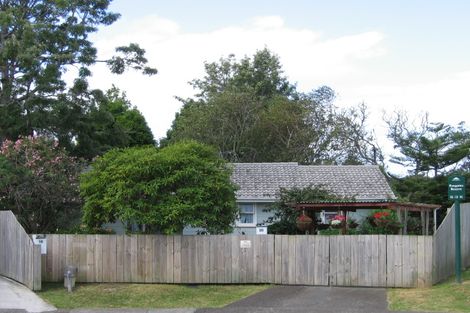 Photo of property in 20 Gemini Place, Beach Haven, Auckland, 0626