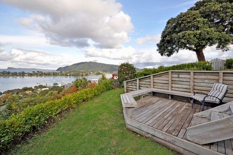 Photo of property in 19 Ridge Road, Tairua, 3508