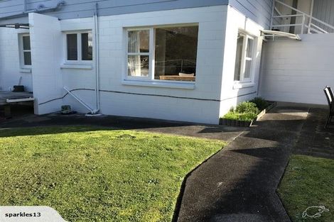 Photo of property in 16 Keldale Place, Forrest Hill, Auckland, 0620