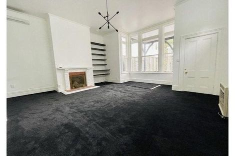 Photo of property in 5a Hay Street, Oriental Bay, Wellington, 6011