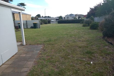 Photo of property in 4 Aranui Avenue, Waitarere Beach, Levin, 5510
