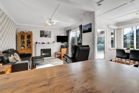 Photo of property in 3 Dorset Avenue, Westown, New Plymouth, 4310