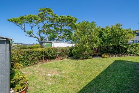 Photo of property in 1/213 Hibiscus Coast Highway, Red Beach, 0932