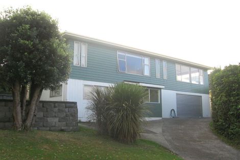 Photo of property in 30 Turriff Crescent, Tawa, Wellington, 5028