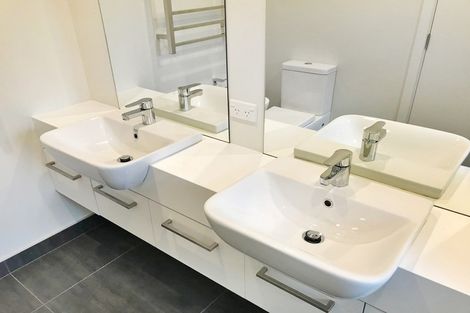 Photo of property in 8 Falconer Rise, Jacks Point, Queenstown, 9371