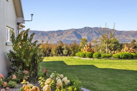 Photo of property in 31 Matheson Crescent, Albert Town, Wanaka, 9305