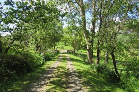 Photo of property in 1232 Bull Road, Paparoa, 0571