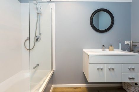 Photo of property in 51 Blueberry Grove, Timberlea, Upper Hutt, 5018