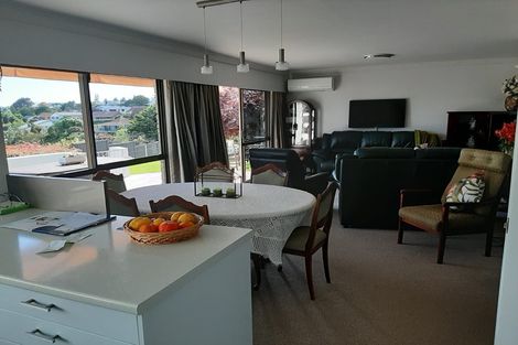 Photo of property in 59 Hillcrest Road, Otumoetai, Tauranga, 3110