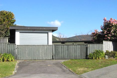 Photo of property in 4 Nisbet Terrace, Kinloch, Taupo, 3377