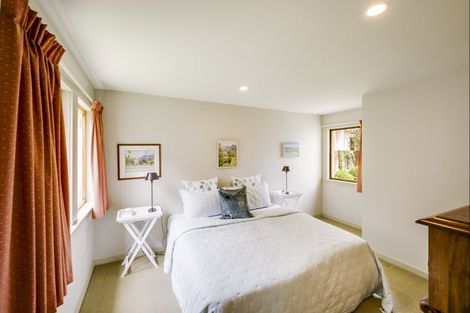 Photo of property in 77 Black Barn Road, Havelock North, 4294