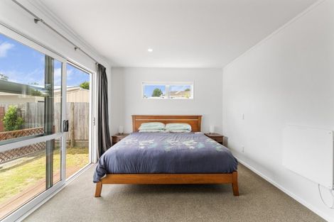 Photo of property in 35 Otupai Street, Two Mile Bay, Taupo, 3330