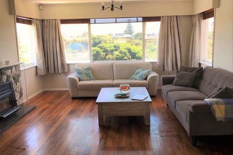 Photo of property in 62 Alexander Road, Raumati Beach, Paraparaumu, 5032