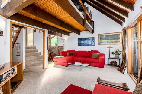 Photo of property in 1 Maple Grove, Maungaraki, Lower Hutt, 5010