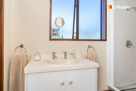 Photo of property in 51 Earls Road, Saint Clair, Dunedin, 9012